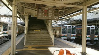 高崎駅を発車する電車 part1[211系、回送231系5両]