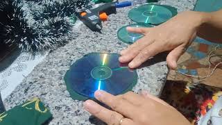 Fazendo um enfeite de natal com CD/ para porta/ #tutorial #@diaadiacomtere