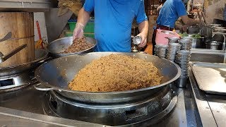 老街油飯—台灣街頭小吃.大溪 Youfan (Taiwanese sticky rice)—Taiwanese street food.Daxi