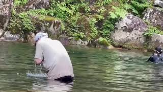 @藤河内渓谷バンガローでの川遊び