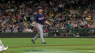 MIN@SEA: Buxton runs down Powell's fly ball