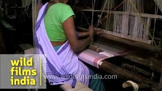 Gamocha weaving at Sualkuchi, Assam