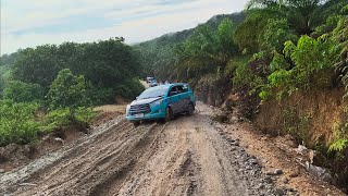 berangkat tujuan Meulaboh fullseat,mobil rusak ditikungan jalan belakang banjir, masuk jalan kebun