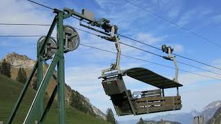 Luftseilbahn Isenthal - Musenalp Schiffli kommt in die Bergstation - cable car Switzerland