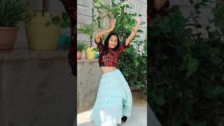 Divya Agarwal - Koi Sehri Babu |  Latest Trending Song #shorts #koisehribabu #कोईशहरीबाबू