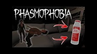 Surviving a Night in a Spooky Ghost House in Phasmophobia