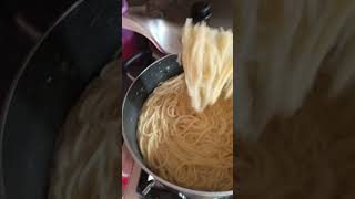 Ganito ang tamang pagluto ng spaghetti noodles watch it.. #everyone