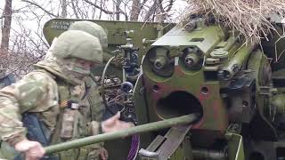 Russian artillery attacks camouflaged Ukrainian positions in Zaporozhye direction