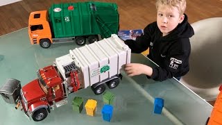 BRUDER GARBAGE TRUCKS 🚛 🚚REVIEW by JACK JACK explanation and KID playing