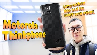 Vinh Xô | Trên tay Motorola ThinkPhone: Lưng carbon, màn 144Hz, máy mượt hơn Pixel?