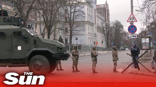 Ukraine military set up roadblock in Kyiv government quarter