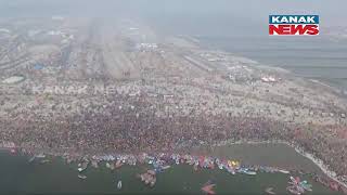 Maha Kumbh Mela 2025 | Devotees Taking Holy Dip At Triveni Sangam