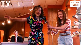 Eleven Going on Shopping with Max -  Stranger Things 3 (1080P)