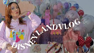 Disneyland vlog: Meeting some princesses, finding new merch (Pink!) and trying a new vegan dish!