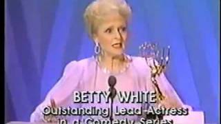 Betty White @ The Emmy Awards 1986