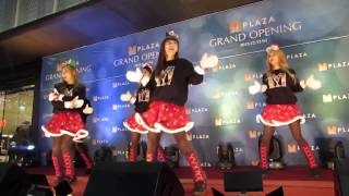 Lonely Christmas 꾸리스마스 Crayon Pop 크레용팝 Live @ Myoungdong M Plaza