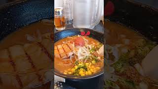 本日の昼ラー🍜花鳥風月 山形北町店 小盛り海老ワンタンメン辛味噌ラーメン