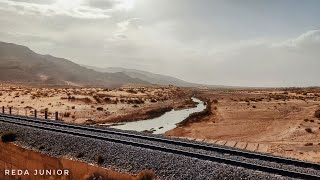 SNTF : le train aux alentours de Ain Sefra - le sud Oranais - ligne historique - ALGERIE