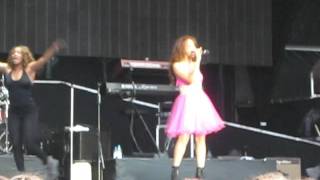 Alexis Jordan singing Happiness - 18.06.11♥