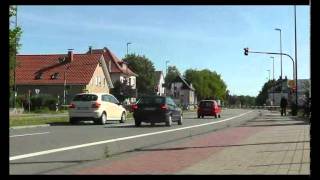 Ein Alter Bahnübergang in Gütersloh bei der B 61 mit ein Dampfsonderzug