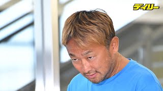 ガーシー容疑者を逮捕　報道陣の前を会釈で通過　ＵＡＥから成田空港に帰国