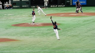 【ファインプレー】中野拓夢、頭上抜けそうな当たりをジャンプ一番で好捕【侍ジャパン強化試合2022】2022年11月6日 巨人戦