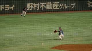 2017.7.4 埼玉西武ライオンズ 浅村栄斗が難しいバウンドの打球を処理する好プレー