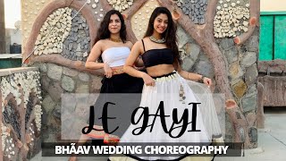 Le Gayi | Dil To Pagal Hai | Wedding Choreography | Karishma Kapoor | Asha Bhosle