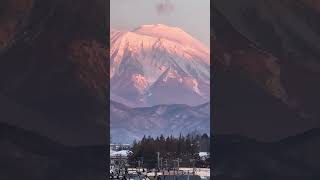 🥹日本の美　盛岡市　今朝のみちのく「岩手山」😎👍⛰️⛄️   ６年１月１４日