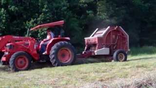 Kubota M8200 Baling Hay Part 1