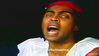 Gilberto Gil   Não chore mais No woman, no cry 1979   Clipe do fantástico