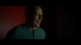 Detective Knight: Redemption - Bruce Willis funny Christmas Tree scene (1080p)