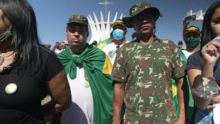 Bolsonaristas se manifiestan a favor de las armas en Brasil | AFP