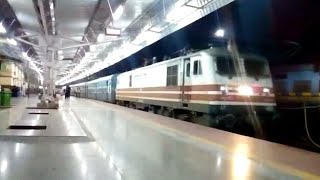 12488 Seemanchal Express || Anand Vihar T - Jogbani !!!