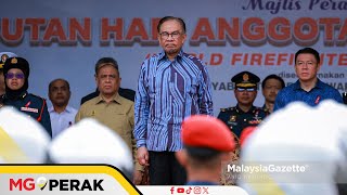 MGPerak: Anwar Tempelak Pihak Kritik Pengumuman Kenaikan Gaji Penjawat Awam