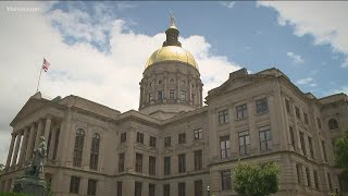 Lawmakers scramble on the last day of the legislative session