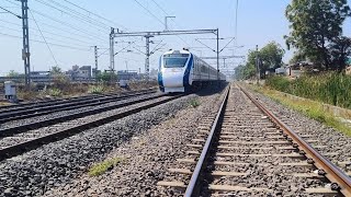 Unknown 8 Coach Vande Bharat Spotted Between Surat And Vadodara