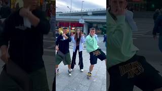 Показали мне как правильно чувствовать😅😁 #лаура #shortvideo #dance #tiktok #likee #trend ￼