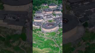 【航拍中国】福建深山发现土楼群，几十户住在一个院，不知道是什么感觉？ #Shorts #shorts #Chinese #中国