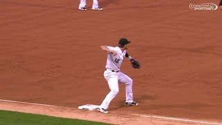 BAL@CWS: Gillaspie steps on third, throws to second