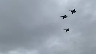 President George HW Bush 21 aircraft missing man flyover without music