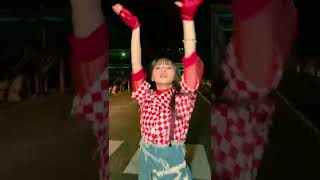 この楽曲のダンスは踊っていてとてもたのしい〜が、この動画は皆さんの振りコピ参考用に4割くらいの力で踊ってみました。4割です。皆さんの為です！皆さんの事を思っての4割です！！ありがとうございますby飛