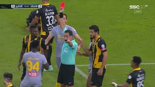 لحظة طرد لاعب الخليج امام الاتحاد(الخليج والاتحاد)دوري روشن2023/2022