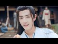 《陈情令2》之忘羡 第8集 蓝忘机刚刚把酒放在嘴边，魏无羡就听到一阵敲门声：“公子，菜给你们准备好了需要酒吗？我们家的酒都是纯正我们彩衣镇的特产天子笑啊！”