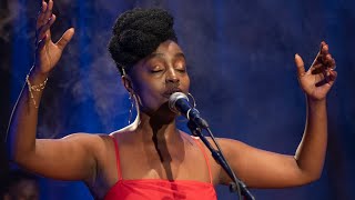 Nirere Shanel - Ngukunda Byahebuje