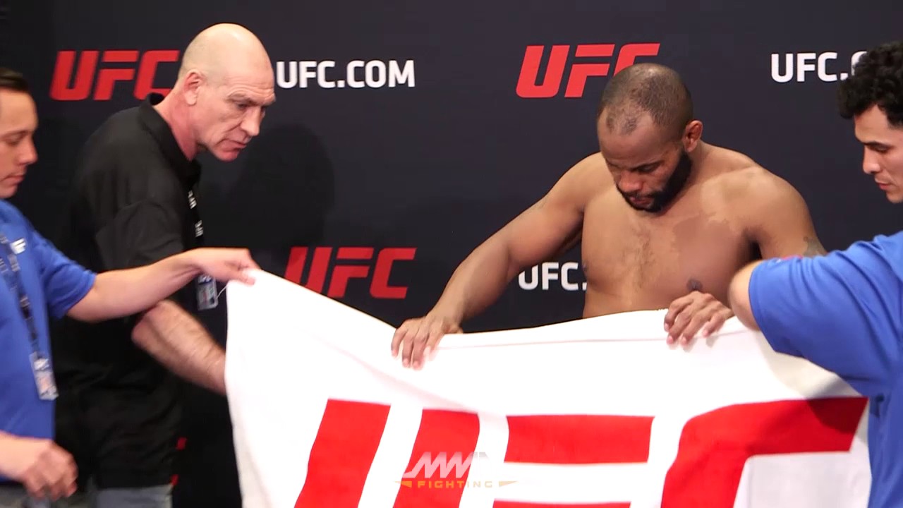 Daniel Cormier Controversial UFC 210 Weigh-in - MMA Fighting - YouTube