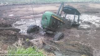 Tractors are not afraid of dirt or the hard everyday life of tractor drivers