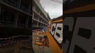 КАК УПРАВЛЯЕТСЯ СТРЕЛОЙ Вилочный Погрузчик JCB Тарзи кор кардан  дар Мерло