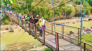 SUASANA KUNJUNGAN DESA DI TEMPAT DESTINASI WISATA JEMBATAN PELANGI DESA BITING PONOROGO