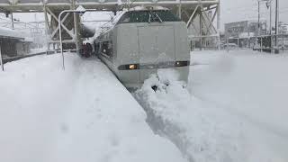 しらさぎ7号大雪のため関ヶ原駅完全停止。ここまで頑張ってくれたよ、ありがとう。　しらさぎ7号😭